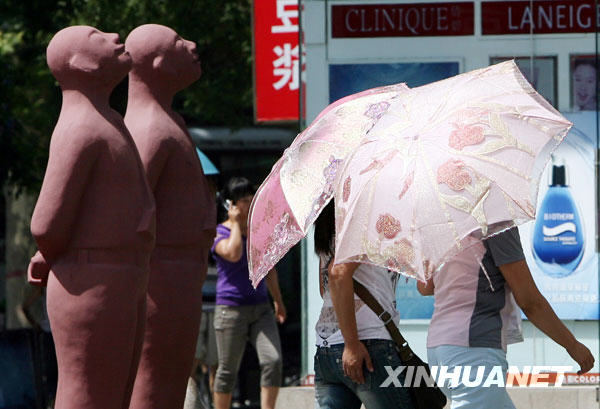 熱浪席卷全國17省市 多地區高溫超40℃(圖)