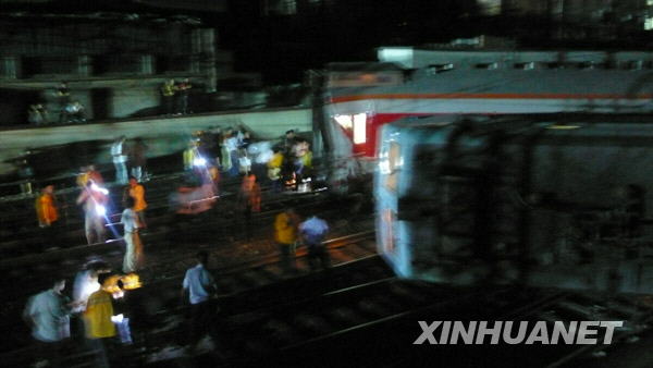 湖南郴州發生一起列車相撞事故[組圖]