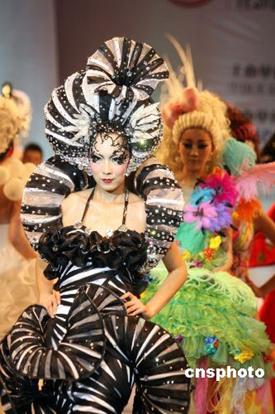 2010中國發型化妝潮流趨勢在京發布[組圖]