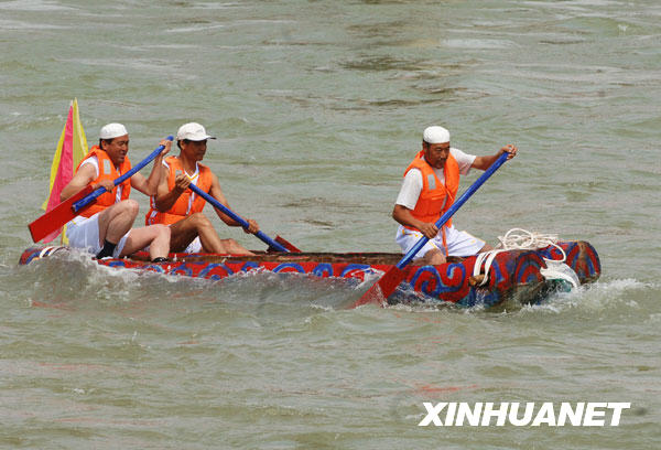 第五屆國(guó)際黃河挑戰(zhàn)賽開(kāi)幕[組圖]