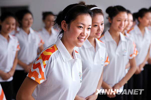 “全運(yùn)小姐”培訓(xùn)看齊奧運(yùn)標(biāo)準(zhǔn)[組圖]