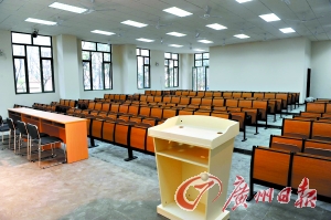 汶川建起“超五星”小學(xué) 能抗八級以上地震