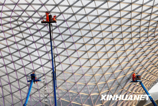 上海世博軸主體結構完工[組圖]