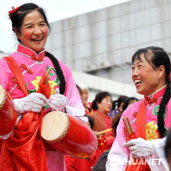 耄耋老人重陽節(jié)喜結(jié)良緣