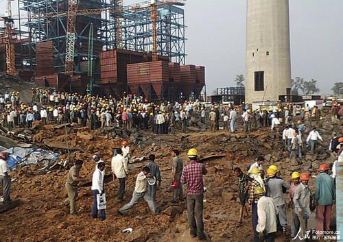 印度因煙囪倒塌事故暫扣23名中國(guó)工程師
